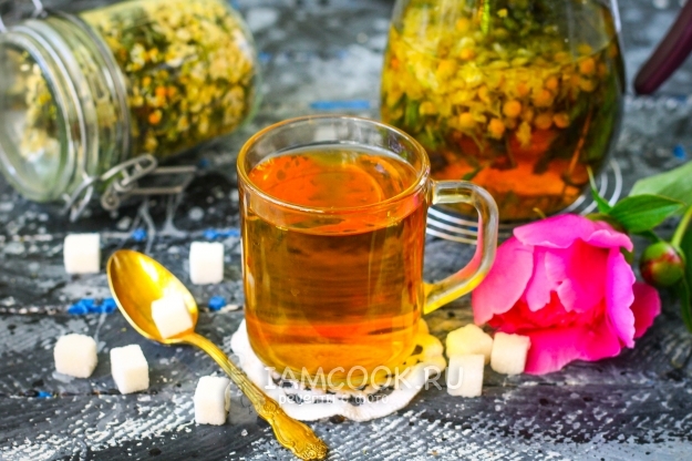 Рецепт цветочного чая (ромашка, акация, мята)