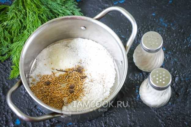 Консервация винограда как оливки. f7f0567d8e7ac1a69c66fd93e285b1ef 2018. Консервация винограда как оливки фото. Консервация винограда как оливки-f7f0567d8e7ac1a69c66fd93e285b1ef 2018. картинка Консервация винограда как оливки. картинка f7f0567d8e7ac1a69c66fd93e285b1ef 2018. Виноград, консервированный на зиму как оливки — отличный способ удивить и порадовать гостей за праздничным столом. Его можно использовать, чтобы разнообразить привычный ужин, внести в него необычную нотку, добавить торжественности. Подавать виноград можно так же, как обычные оливки или маслины: с вином, сыром, для украшения бутербродов. Также он является отличным дополнением салатов. А заготавливать его просто и не долго.