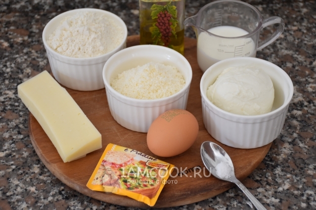 Ингредиенты для закусочных маффинов «3 сыра»