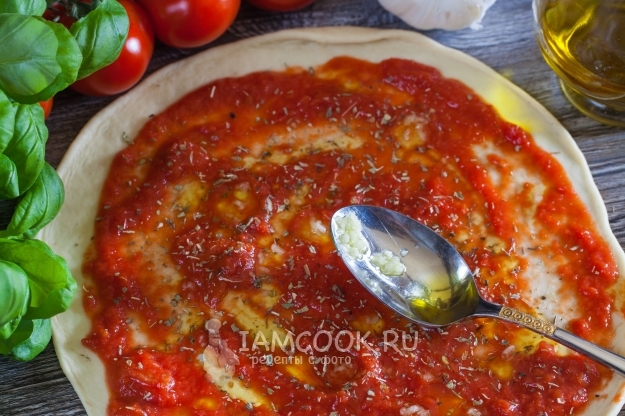 Фото чесночного соуса для пиццы