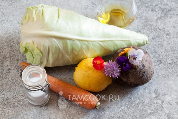 Ингредиенты для салата «Щётка» с цветами