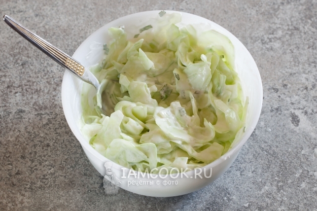 Рецепт салата из огурца с йогуртом
