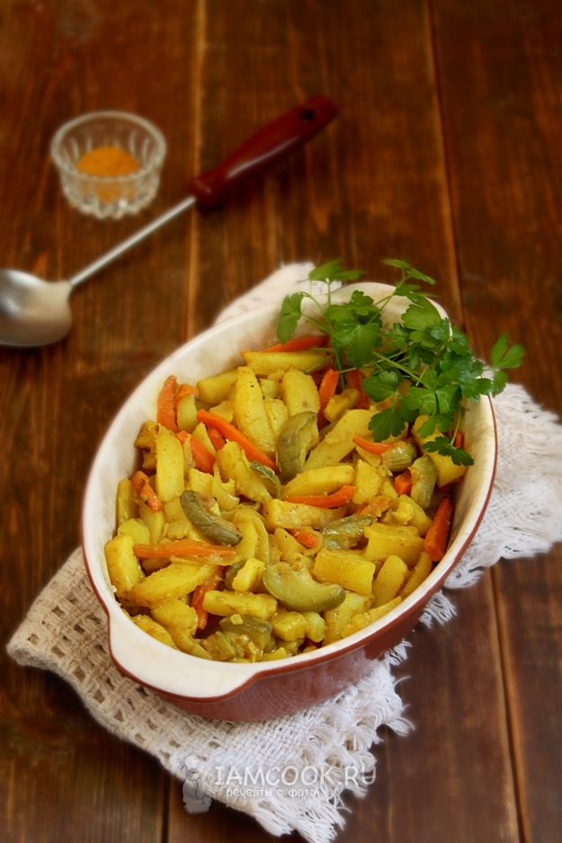 Рецепт тушеных кабачков с картошкой и карри