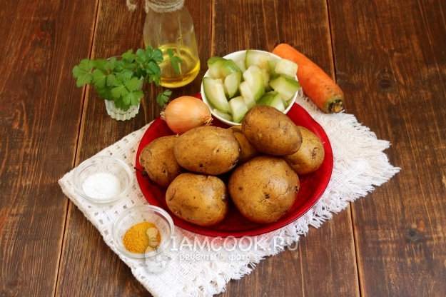 Ингредиенты для тушеных кабачков с картошкой и карри