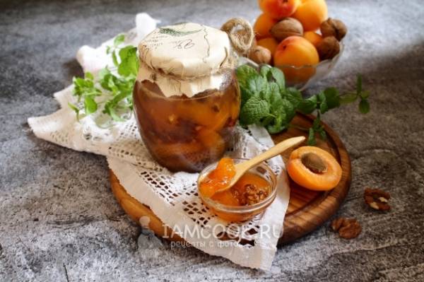 Абрикосовое варенье с грецкими орехами – пошаговый рецепт приготовления с фото