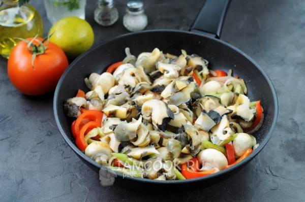 Изумительный салат из рапанов и овощей: пошаговый рецепт приготовления