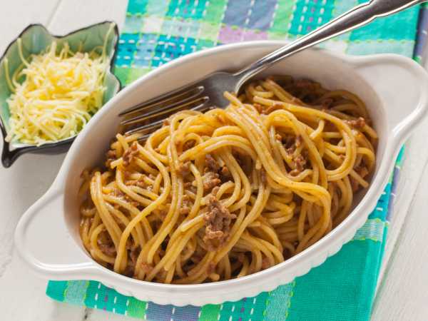 Спагетти с фаршем и томатным соусом - пошаговый рецепт с фото на баштрен.рф