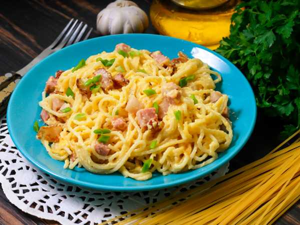 Спагетти в сливочном соусе в мультиварке
