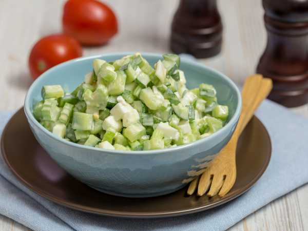 Салат из стеблей сельдерея с яйцами - пошаговый рецепт с фото
