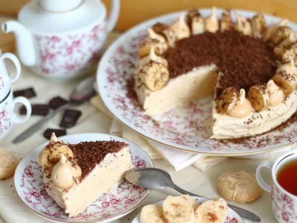 Вафельный торт со сгущенкой - Кулинарные пошаговые рецепты с фото