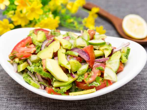 Салат из помидоров и огурцов со сметаной – пошаговый рецепт приготовления с фото