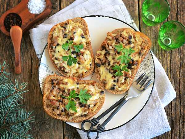 Бутерброды с сырыми шампиньонами — рецепт с фото пошагово
