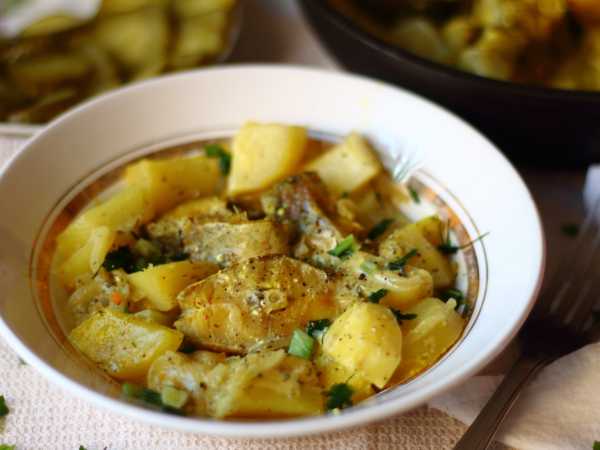 Как вкусно приготовить минтай с картошкой в духовке: лучший рецепт