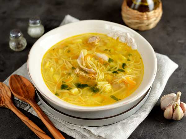 Ароматный сырный суп с куриными бедрышками – пошаговый рецепт приготовления с фото