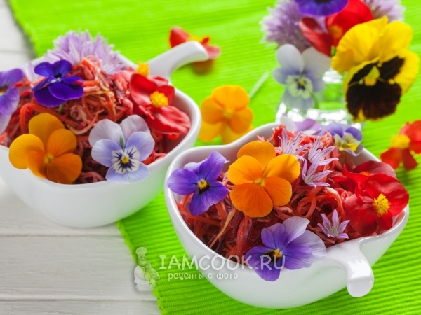 Салат «Щётка» с цветами, рецепт с фото