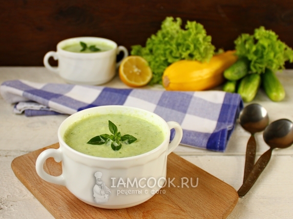 Холодный суп из огурца и цуккини, рецепт с фото