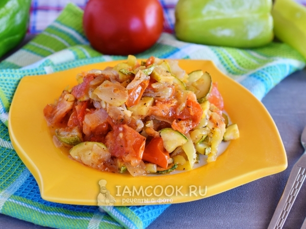 Кабачки с томатной пастой на зиму - рецепты с фото