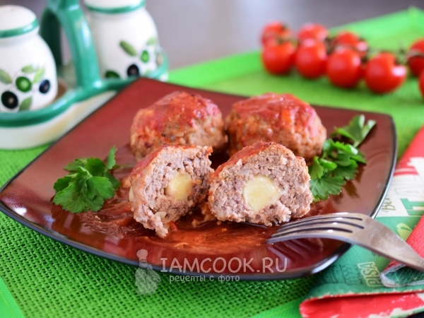 Мясные шарики с моцареллой в томатном соусе, рецепт с фото