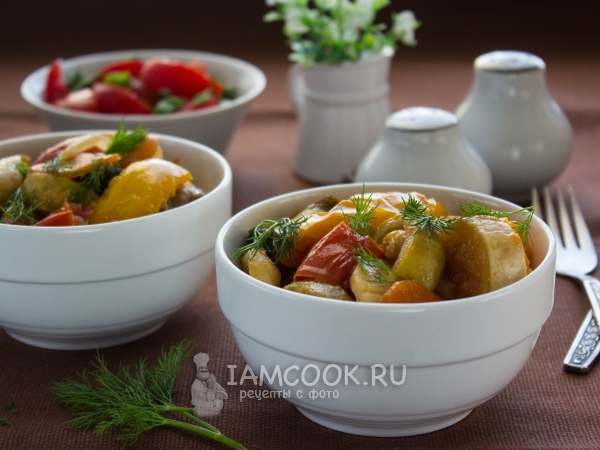 Тушеные кабачки с овощами в мультиварке, рецепт с фото