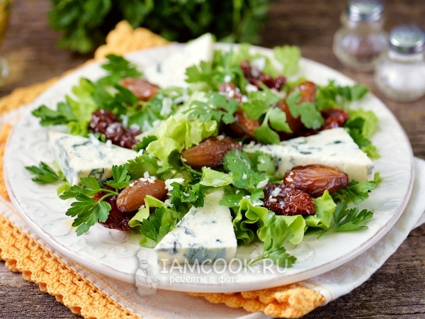 Салат с финиками и голубым сыром — рецепт с фото пошагово