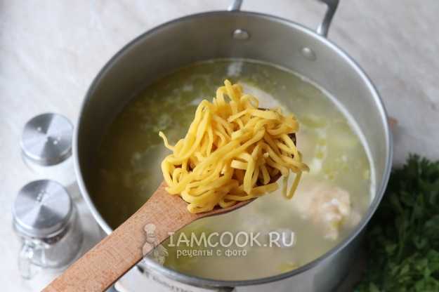 Как приготовить домашнюю лапшу для супа