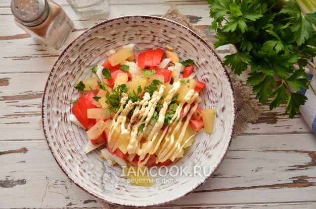 Салат «Маргарита» с ананасом и ветчиной — рецепт с фото пошагово