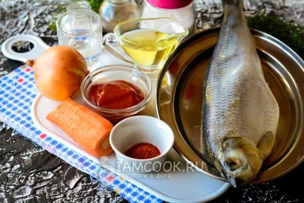 Селедка по-корейски с томатной пастой очень и очень полюбилась мне и мои родным