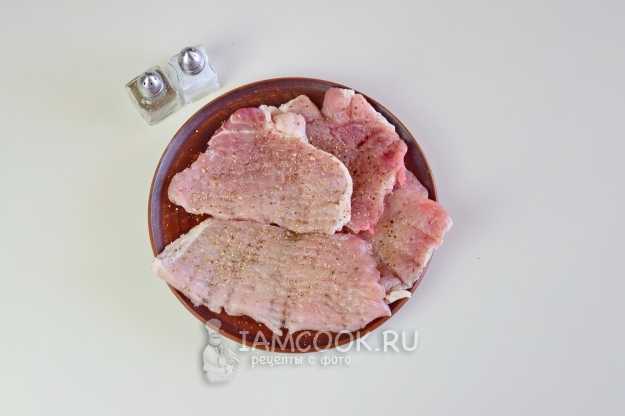 Отбивные в духовке: рецепт из свинины