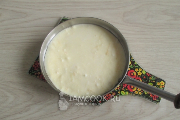 Творожный омлет с сыром