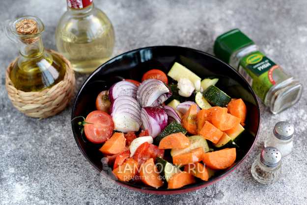 ​Пеленгас, запечённый с овощами — пошаговый рецепт | GOTOVIM
