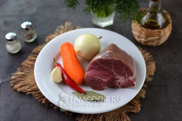 Тушеная говядина с луком и морковью — 5 вкусных рецептов приготовления
