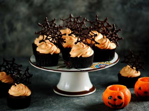Страшные и вкусные рецепты меренговых монстров на Хеллоуин