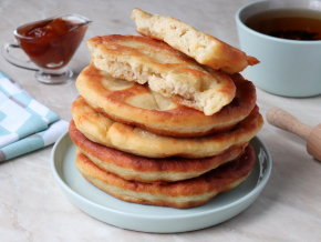 Кулинария рецепты с чечевицей. u 01a2b45c47e86c0b960123120b96dcd1. Кулинария рецепты с чечевицей фото. Кулинария рецепты с чечевицей-u 01a2b45c47e86c0b960123120b96dcd1. картинка Кулинария рецепты с чечевицей. картинка u 01a2b45c47e86c0b960123120b96dcd1. Как готовить чечевицу? Способ и время приготовления чечевицы во во многом зависят от сорта. Если готовите французскую зеленую чечевицу, то можно не волноваться за то, что она разварится. Из всех сортов зеленая сама устойчивая к развариванию. Для того чтобы сварить коричневую и красную египетскую чечевицу, потребуется значительно меньше времени. Достаточно опустить зерна в кипящую воду, уменьшить нагрев и подождать 10-25 минут. Воду солить не надо, потому что в соленой воде чечевица будет вариться дольше. Из красной чечевице получается нежное пюре.