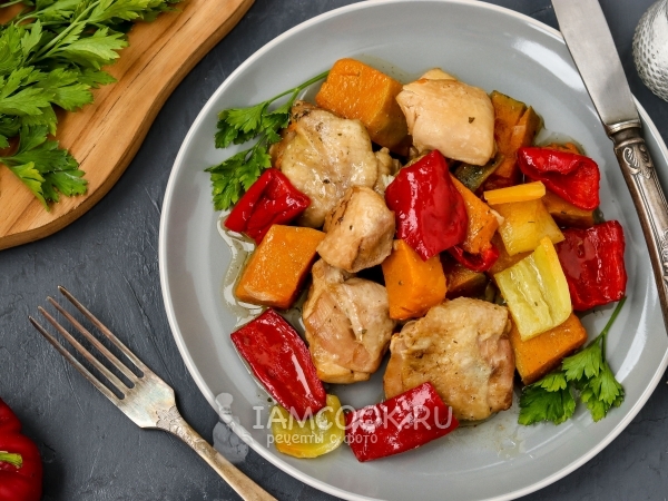 ПП - сочная курица с овощами в соусе 