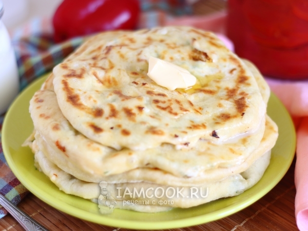 Хачапури с творогом и сыром на сковороде — рецепт с фото и видео