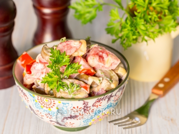 Тёплый салат с баклажанами, помидорами и сыром, рецепт с фото