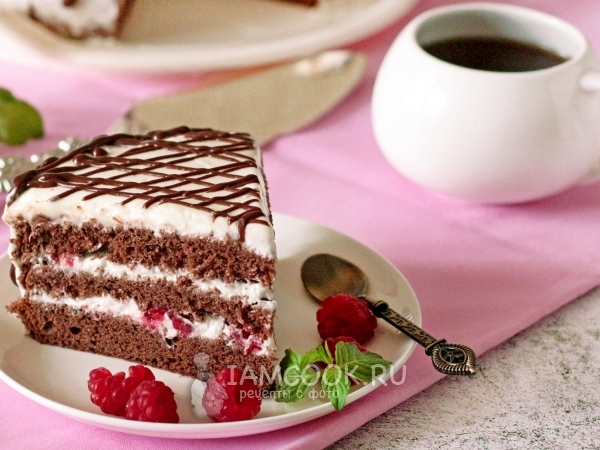 Сливочный торт с малиной без выпечки, рецепт с фото