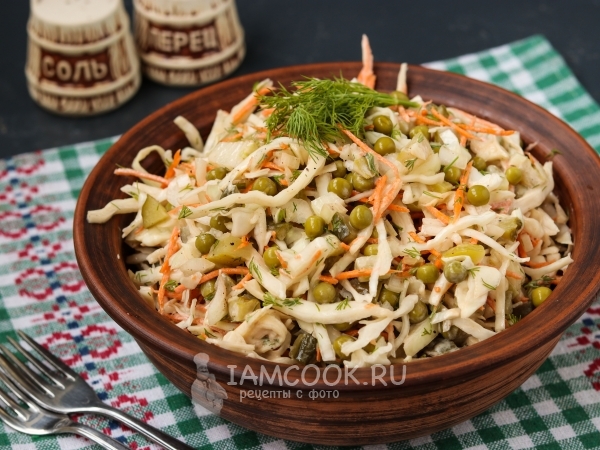 Салат из белокочанной капусты и маринованных огурцов, рецепт с фото