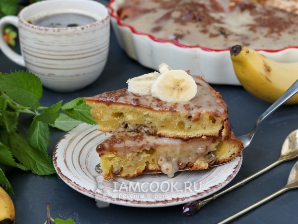 Банановый пирог со сметанным кремом, рецепт с фото