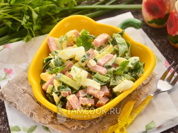 Салат с ветчиной и шпинатом, рецепт с фото