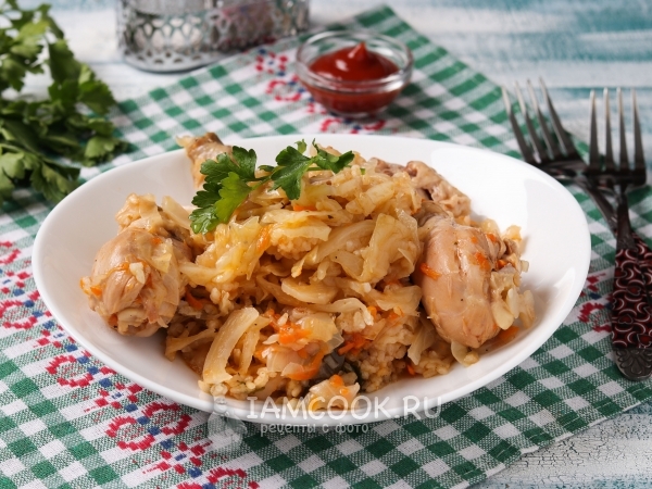 Тушёная курица с капустой и рисом, рецепт с фото