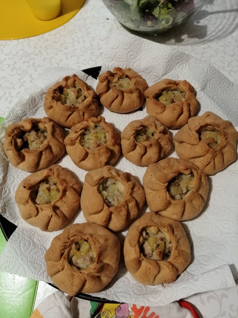 Татарские пирожки с мясом и картофелем — рецепт с фото пошагово. Как ...