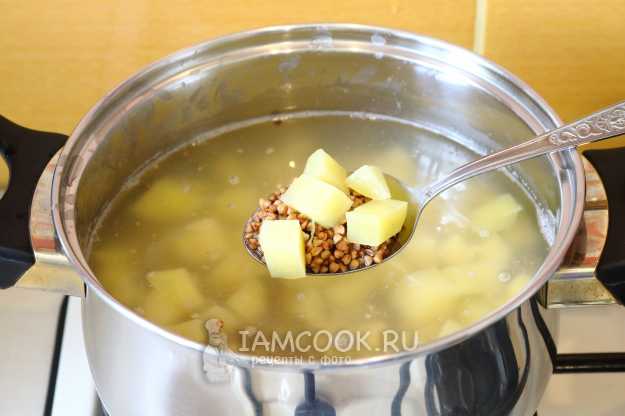 🍲 Гречневый кулеш — видео рецепт. Готовим гречневую кашу с картофелем и салом!