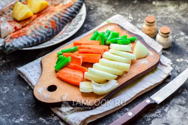 Скумбрия запеченная с овощами в рукаве рецепт пошагово с фото - как приготовить?