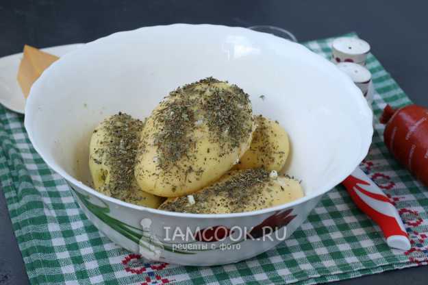 Вкуснейшая картошка-гармошка с сыром к праздничному столу, рецепты с фото