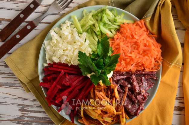 Салат «Козел в огороде» с овощами и картошкой фри, рецепт с фото — sunnyhair.ru