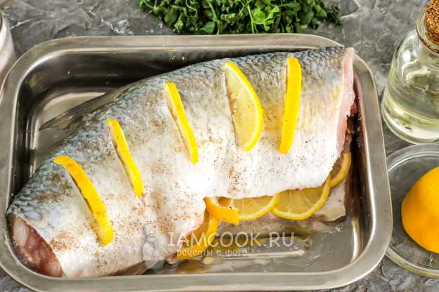Жерех в духовке — рецепт с фото | Рецепт | Еда, Рыбное блюдо, Кулинария