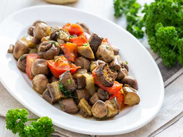 Баклажаны с мясом и овощами - 12 пошаговых фото в рецепте
