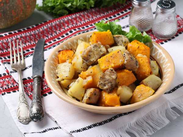 Свинина кусочками с картошкой в духовке рецепт с фото пошагово