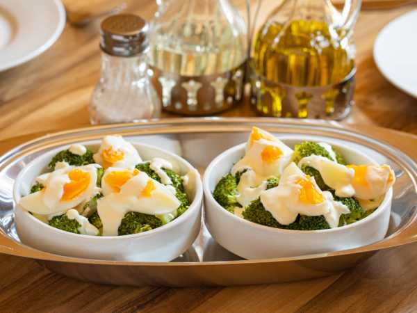 Салат из брокколи с яйцом — рецепт с фото пошагово